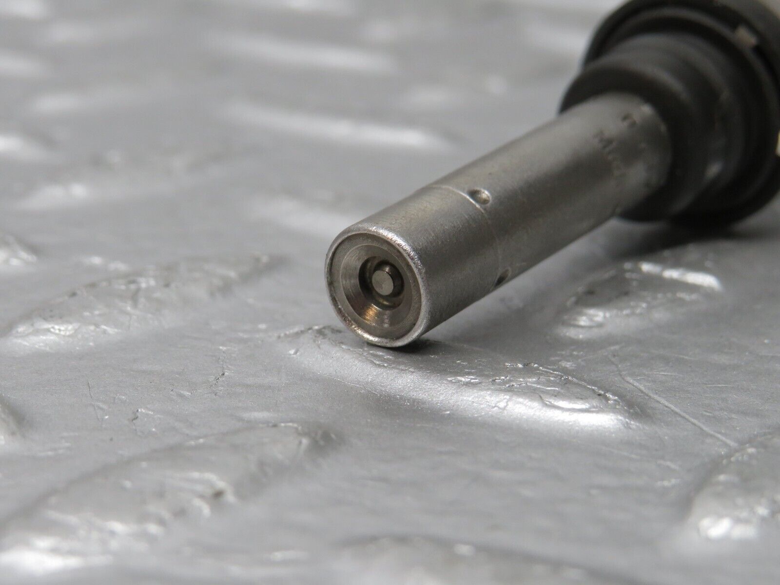 32706 Mercedes-Benz S124 300TE Wagon Fuel Injector Bosch 0437502010