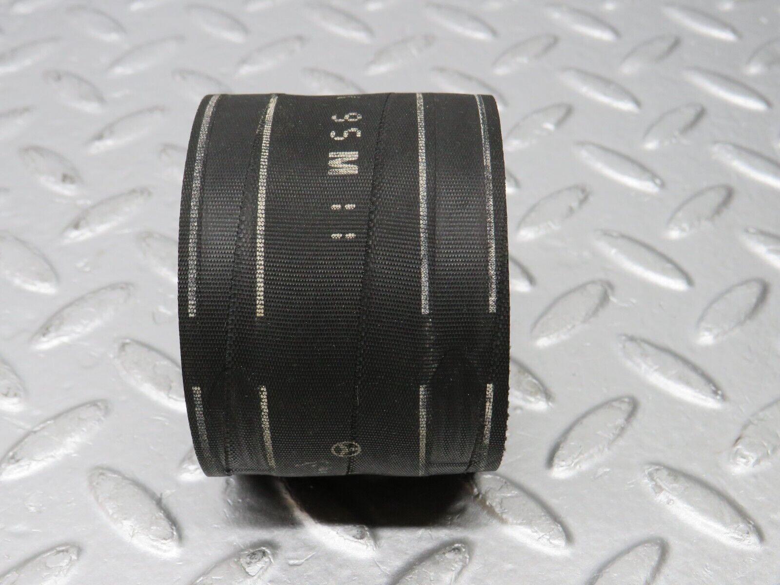 39407 Mercedes-Benz R129 320SL Coupe Air Intake Manifold Hose 1041411783