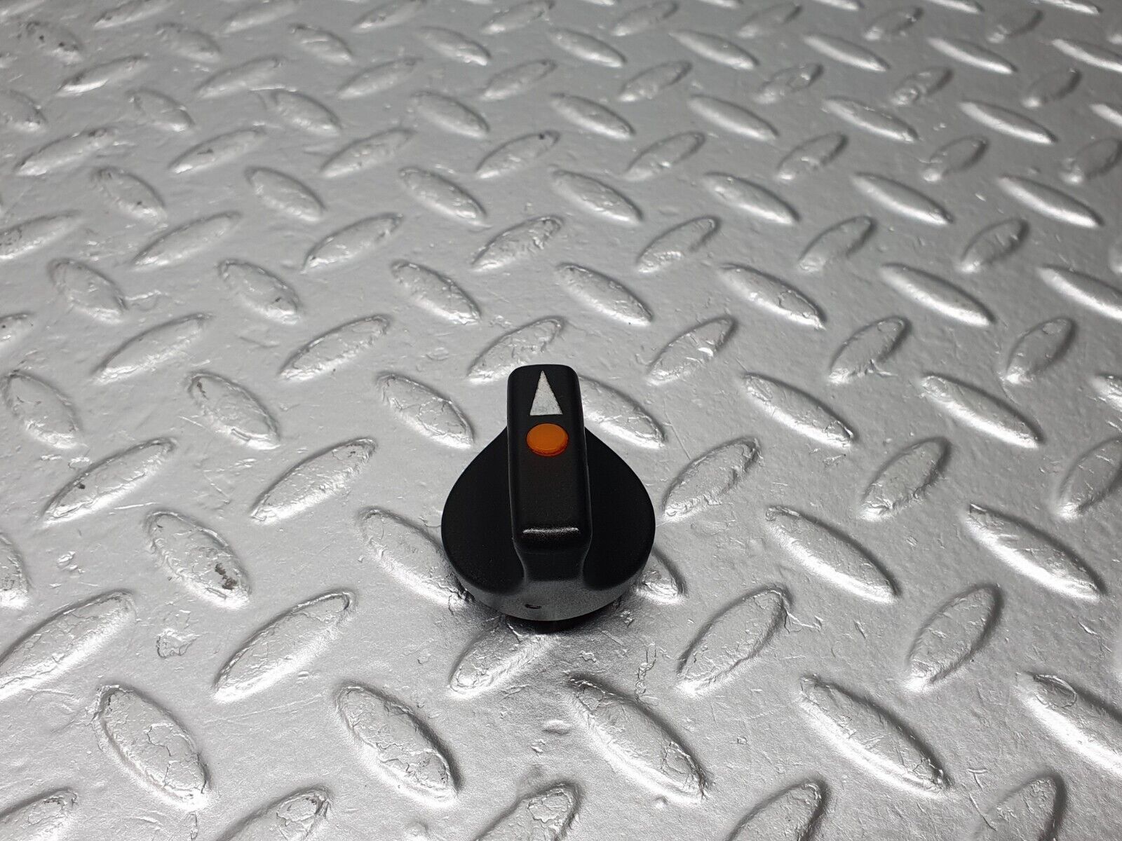 40767 Mercedes-Benz W123 300D Headlight Switch Knob 1265400083