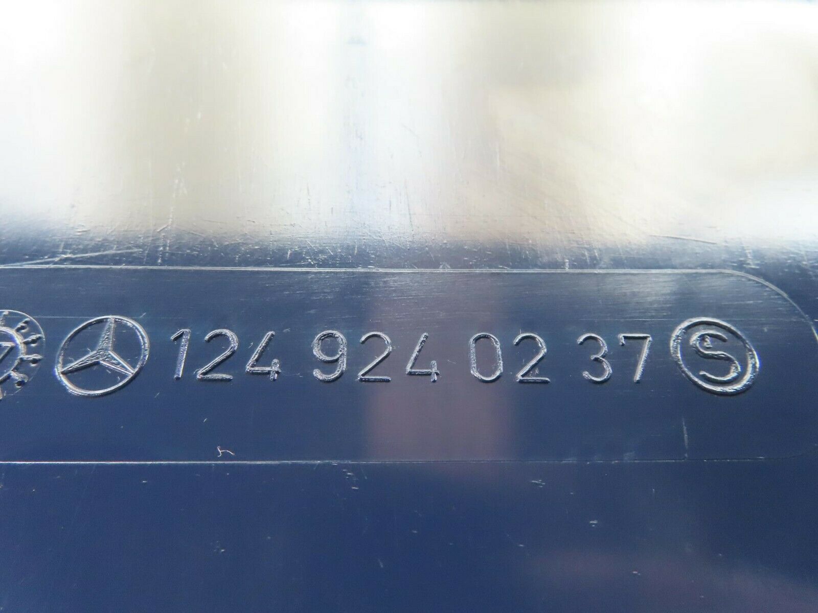 9289 Mercedes-Benz C124 300CE Coupe Coupe Rear Armrest Cover 1249240237