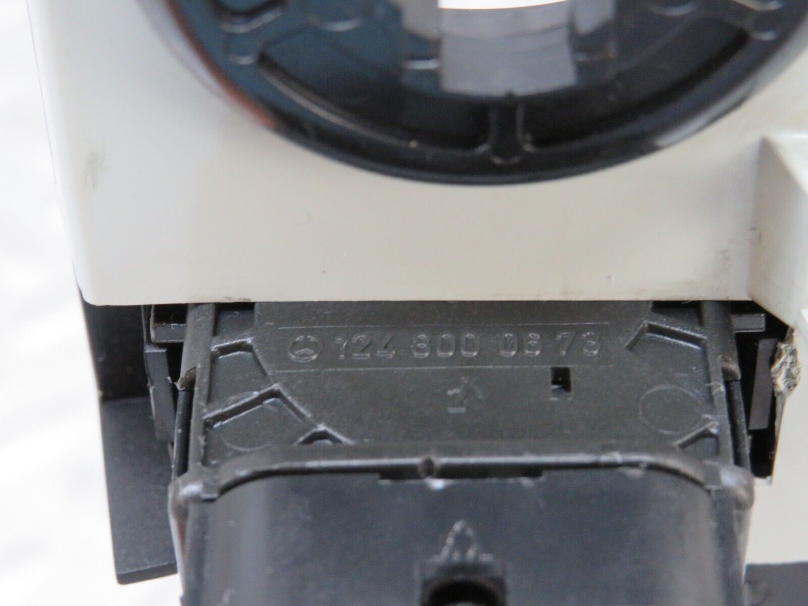 25833 Mercedes-Benz W124 280E Headlight Switch Cover Trim Surround 1248000673