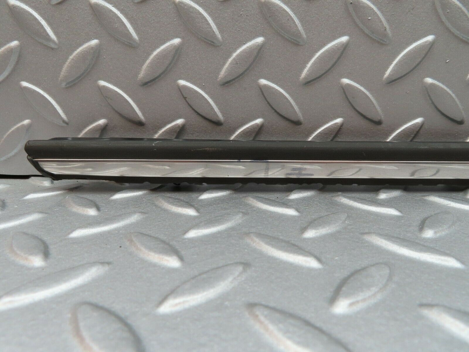 3694 Mercedes-Benz S123 200T Wagon Centre Door Chrome Trim Front Left