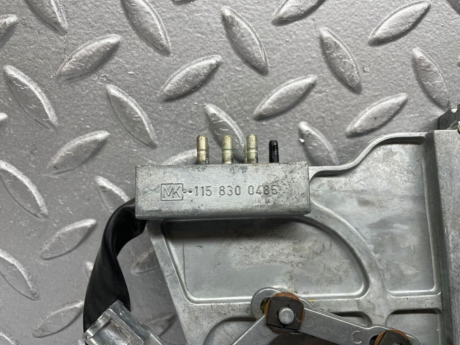 7875 Mercedes-Benz W115 220D Heater Control Switch 1158300485