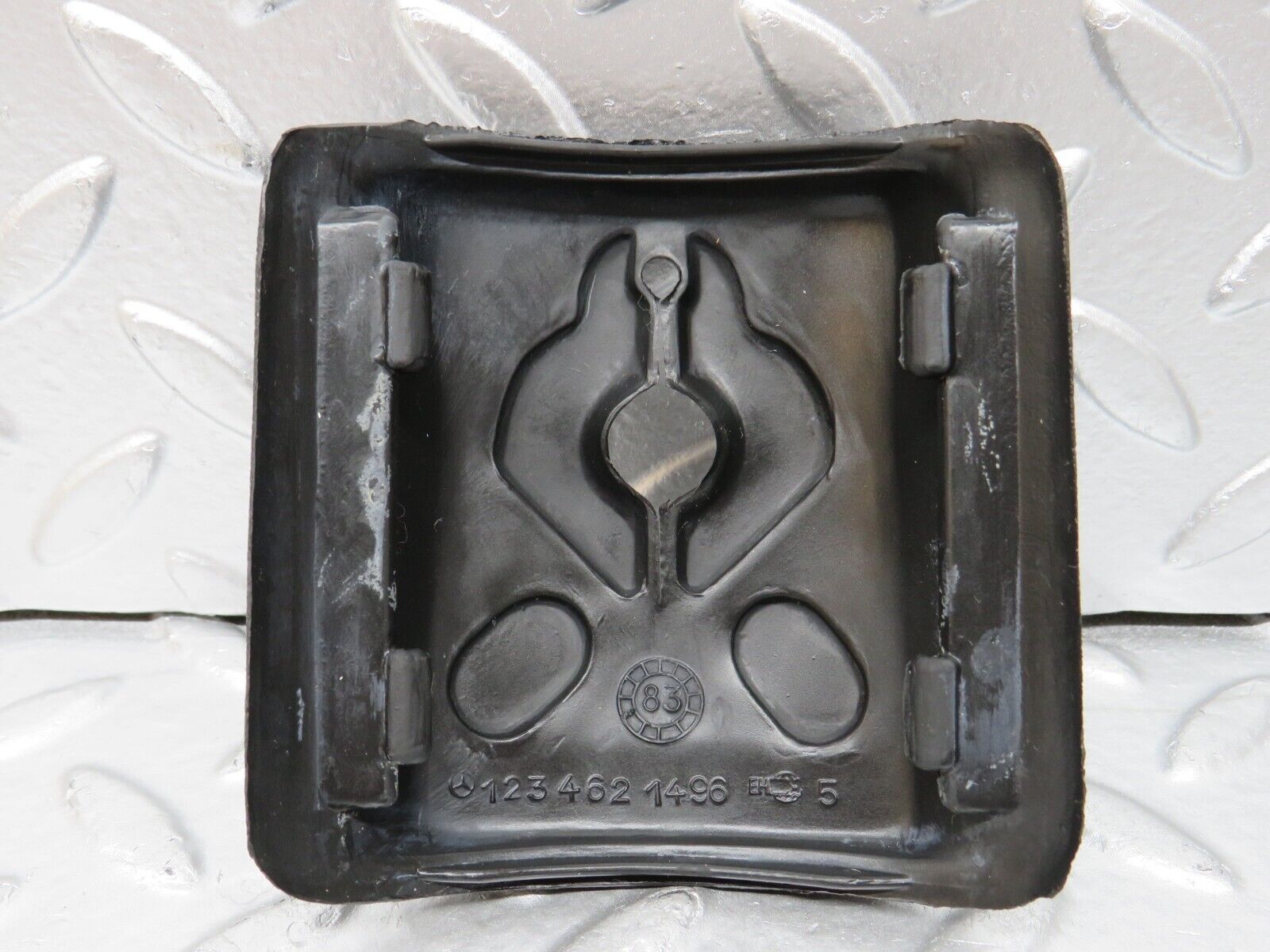 25583 Mercedes-Benz W123 200 Steering Column Switch Rubber Cover 1234621496