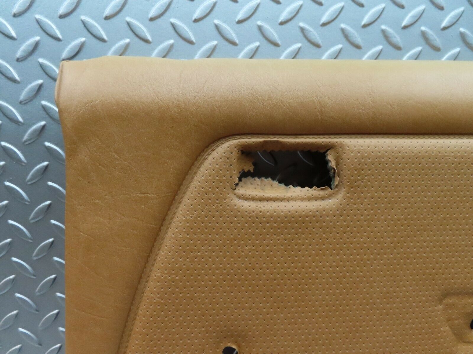 3814 Mercedes-Benz S123 200T Wagon Rear Right Door Card Palomino