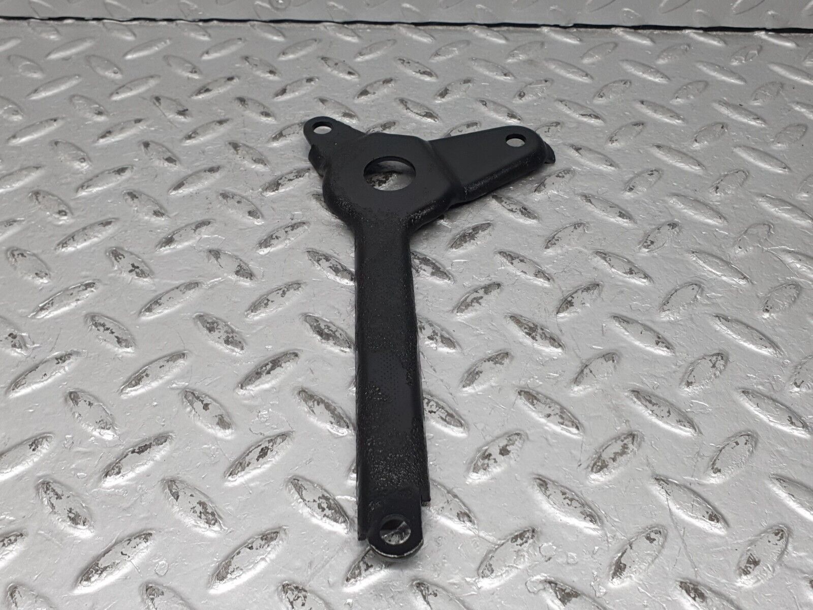 41230 Mercedes-Benz W126 300SE Belt Tensioner Bracket 1032021240