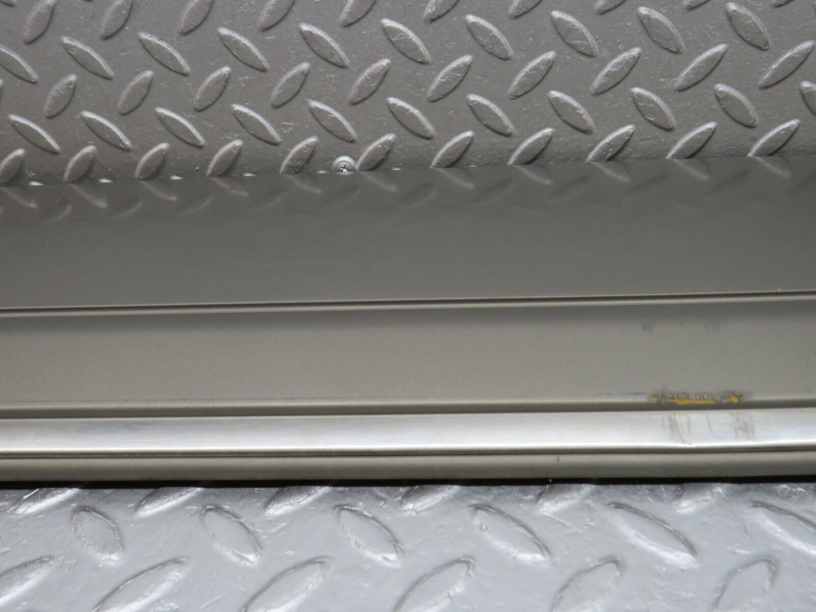 35966 Mercedes-Benz W126 420SE Rear Left Door Moulding Trim 1266903940