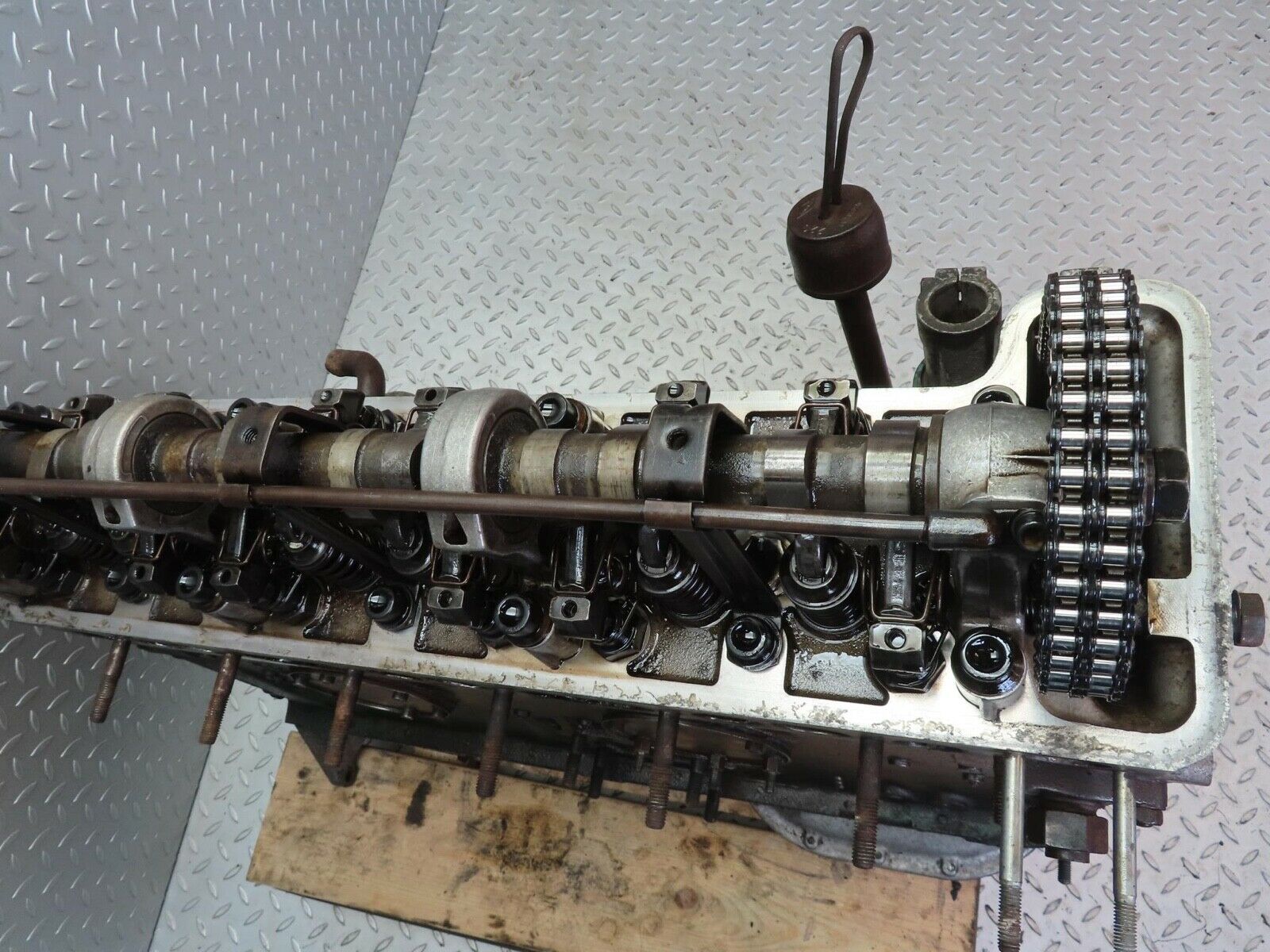 13272 Mercedes-Benz W111 220S 6 Cylinder Petrol Engine M180.941 1800111701