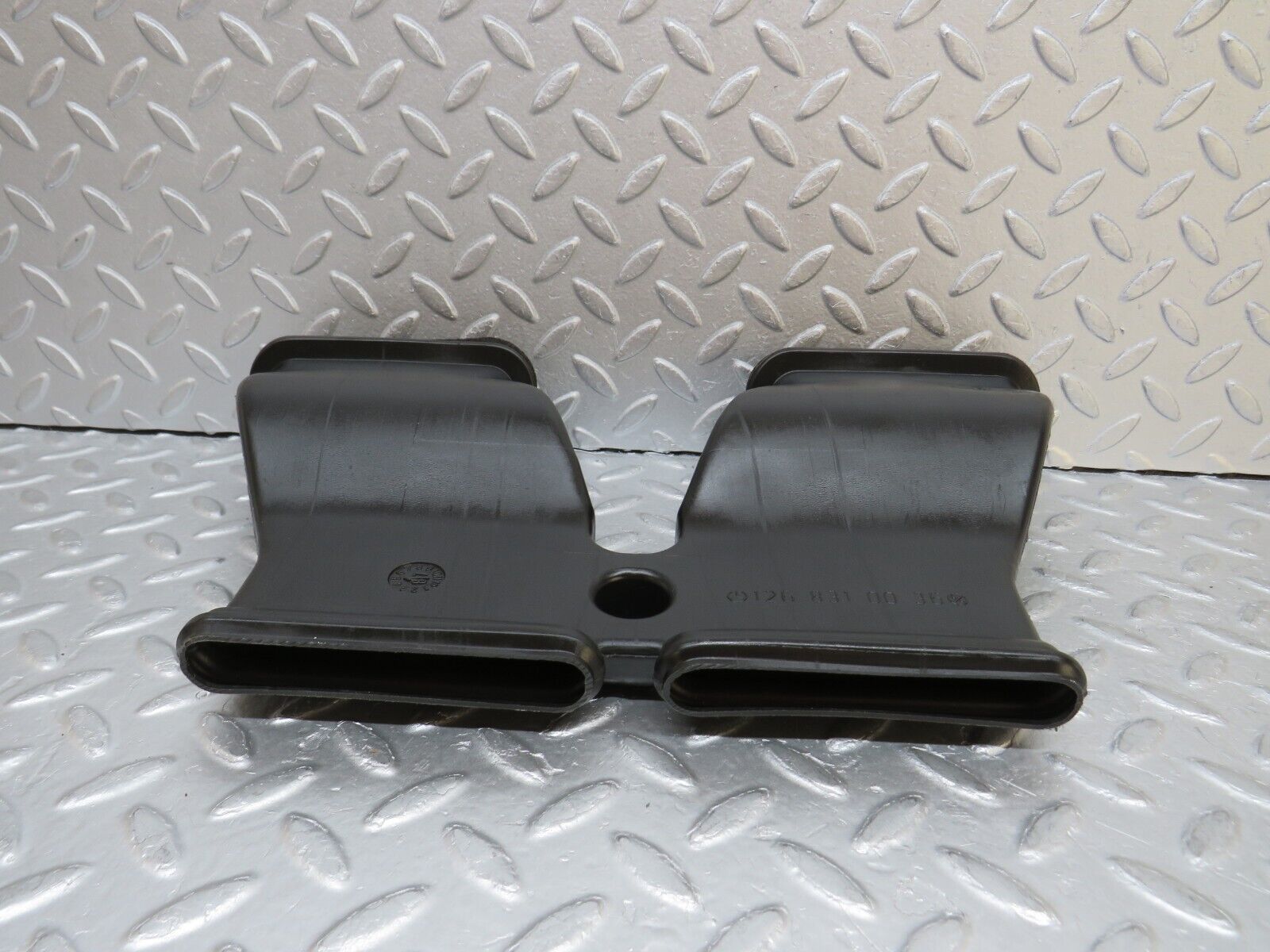 37022 Mercedes-Benz C126 420SEC Coupe Dashboard Centre Air Vent 1268310036