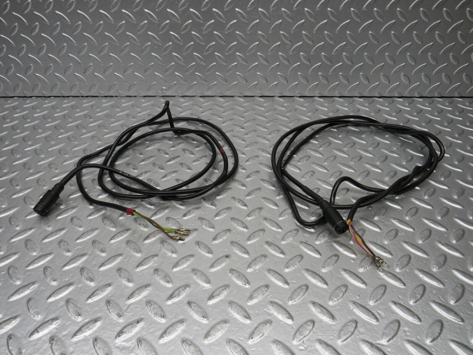 31522 Mercedes-Benz S124 220TE Wagon Tailgate Wire 1245409713 1245408409