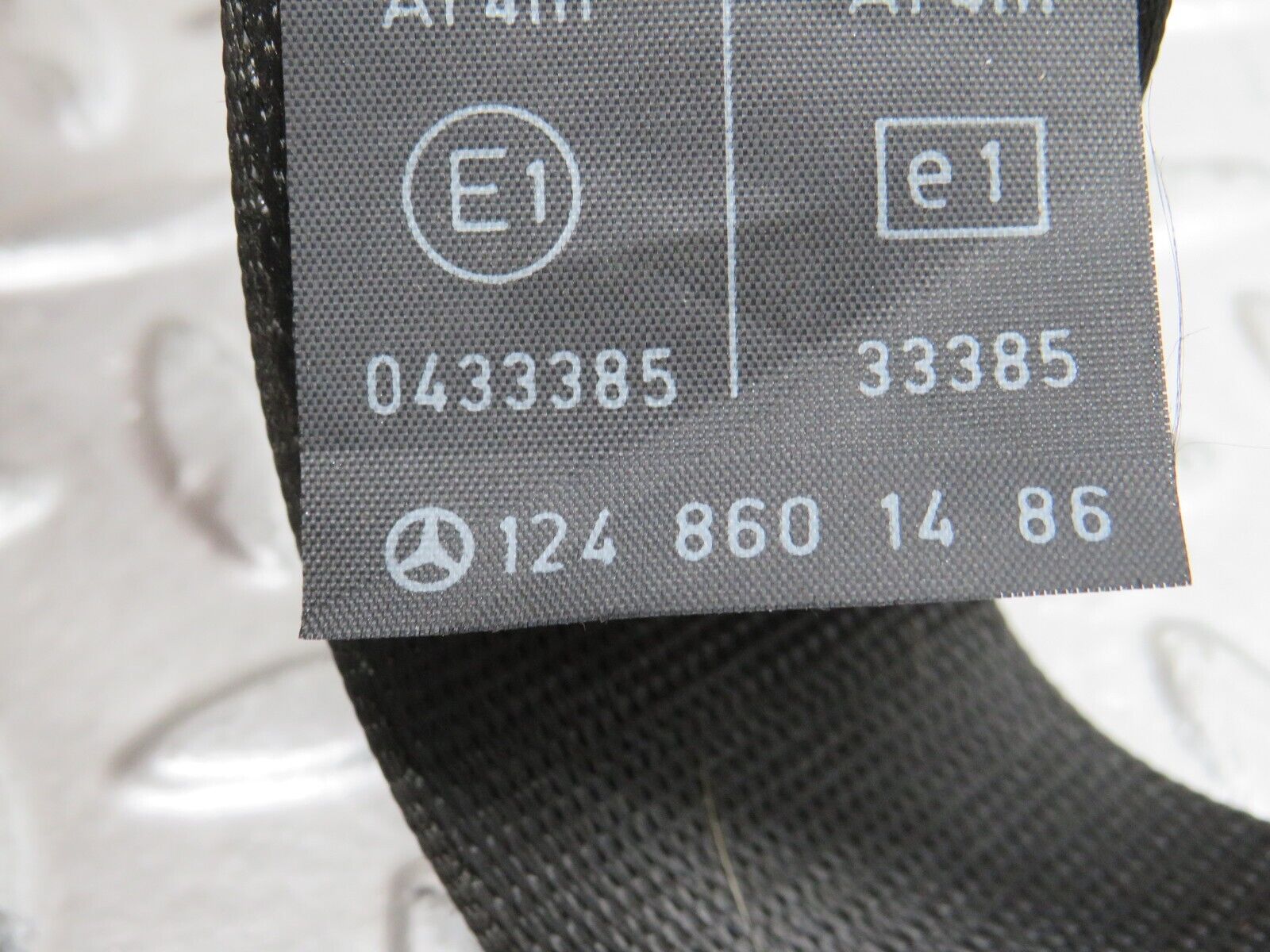 29160 Mercedes-Benz C124 320CE Seat Belt With Buckle Rear Left 1248601486