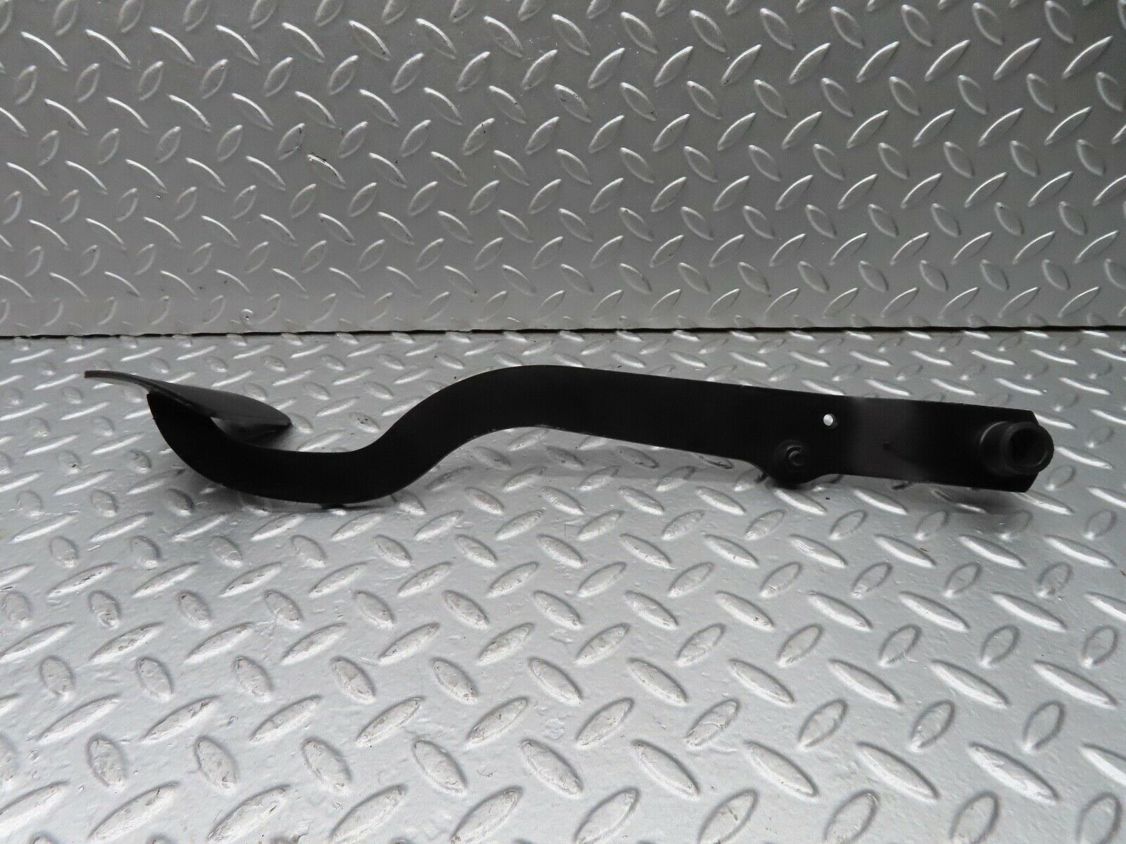 18196 Mercedes-Benz W116 450SEL Brake Pedal