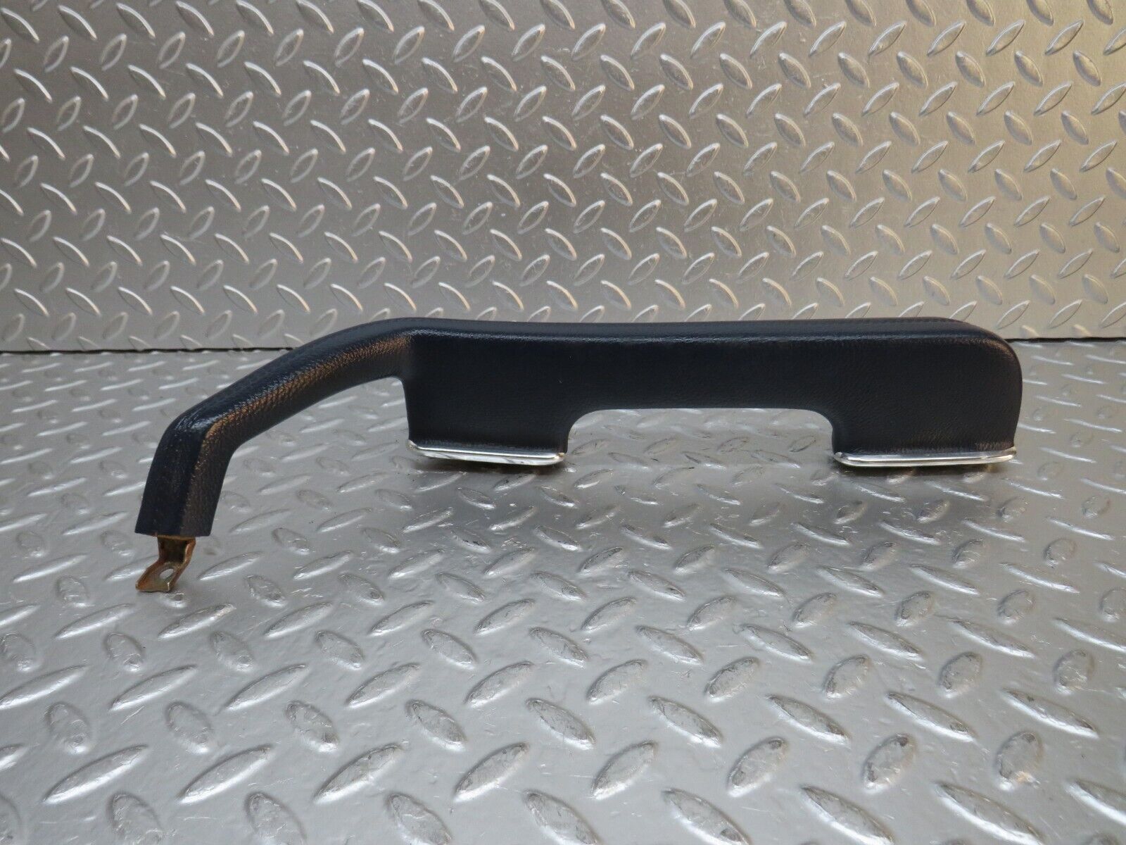 30990 Mercedes-Benz W123 200D Front Left Interior Door Handle 1239700901