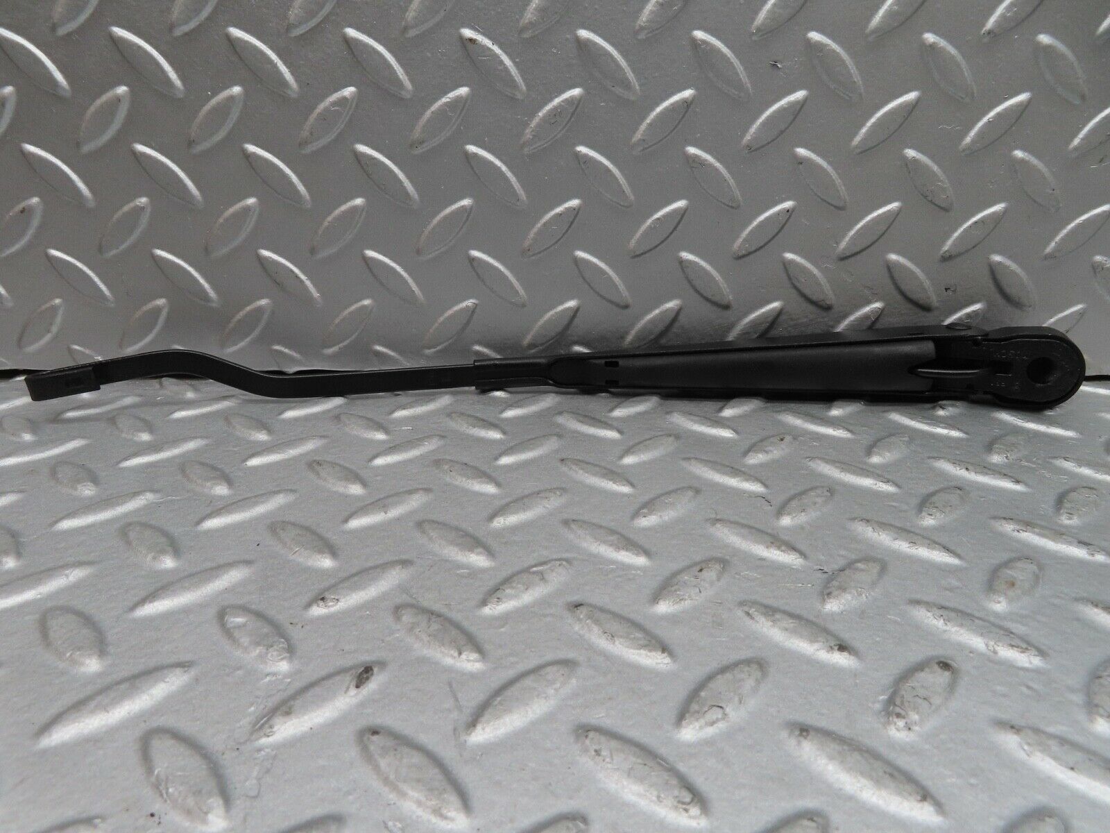 17054 Mercedes-Benz C123 280CE Coupe Wiper Arm Left Side