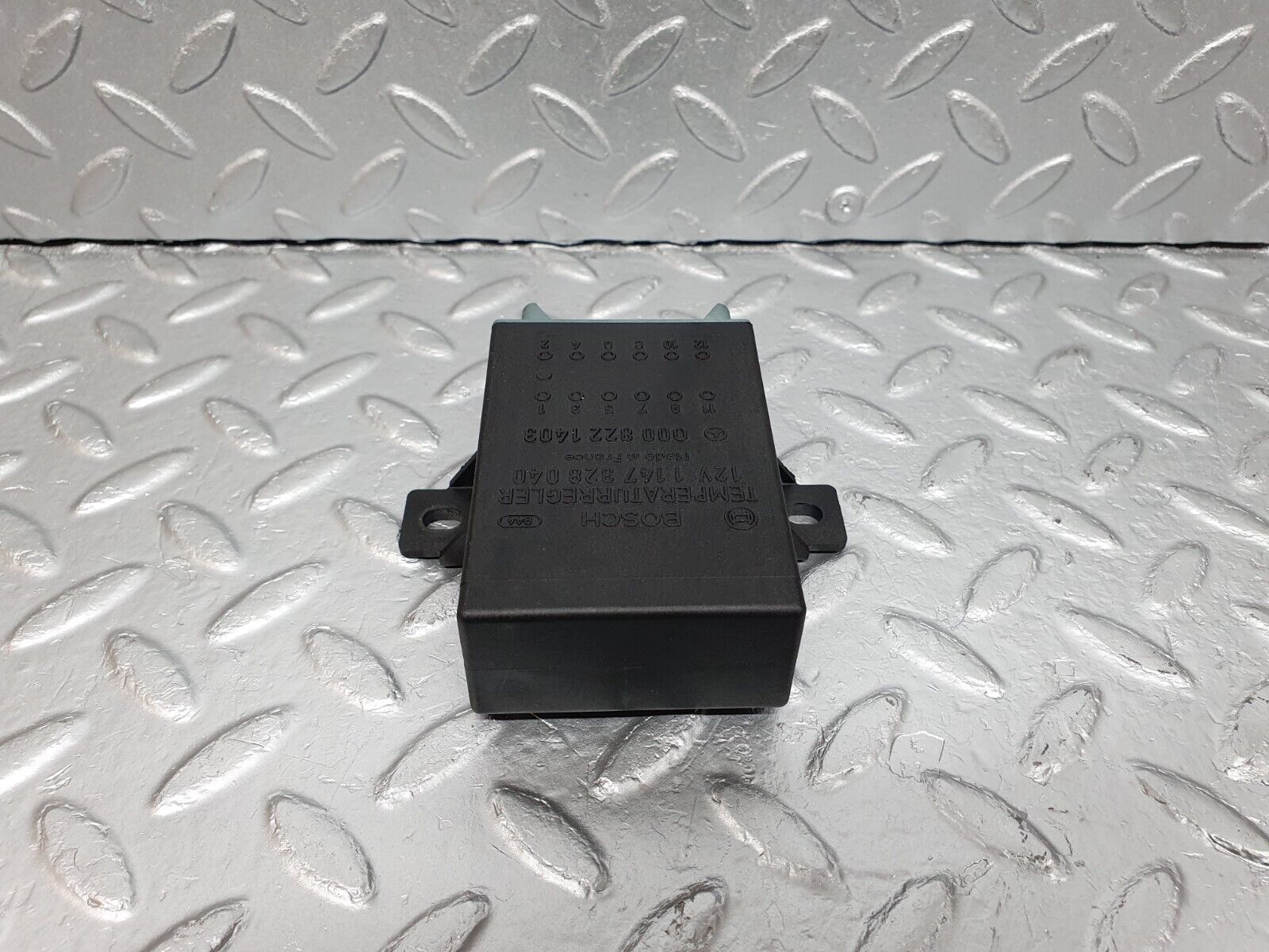 40884 Mercedes-Benz W126 300SE Heating Control Unit Bosch 0008221403 1147328040