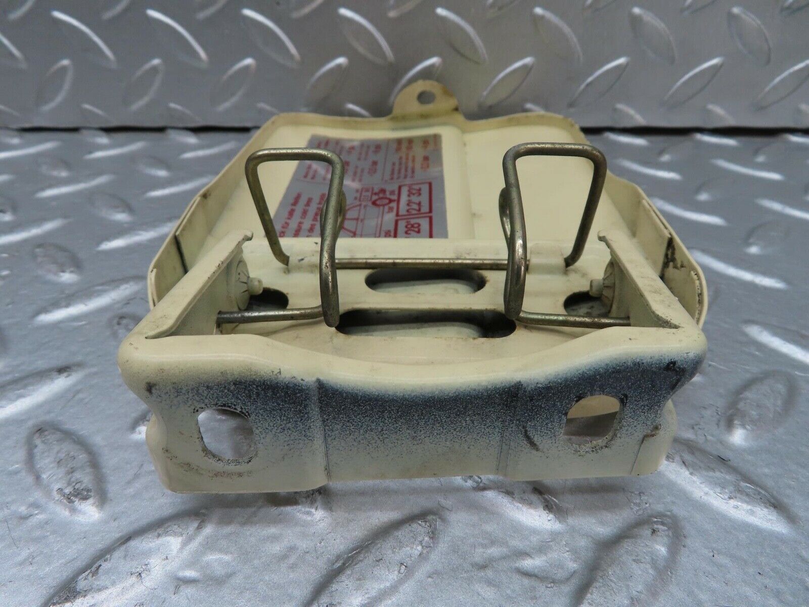 15326 Mercedes-Benz W123 230E Fuel Tank Flap Cap 1235840039