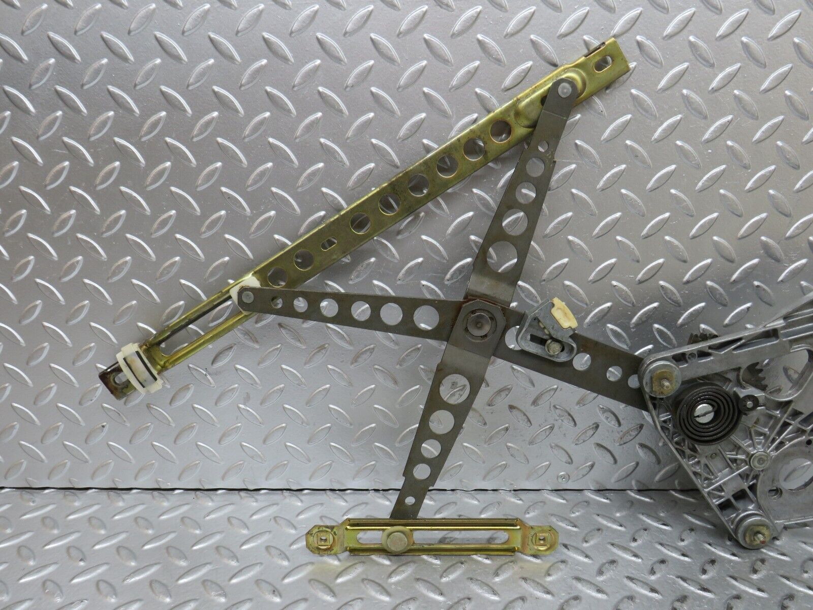 28711 Mercedes-Benz W123 230E Front Right Power Window Regulator 1237202846