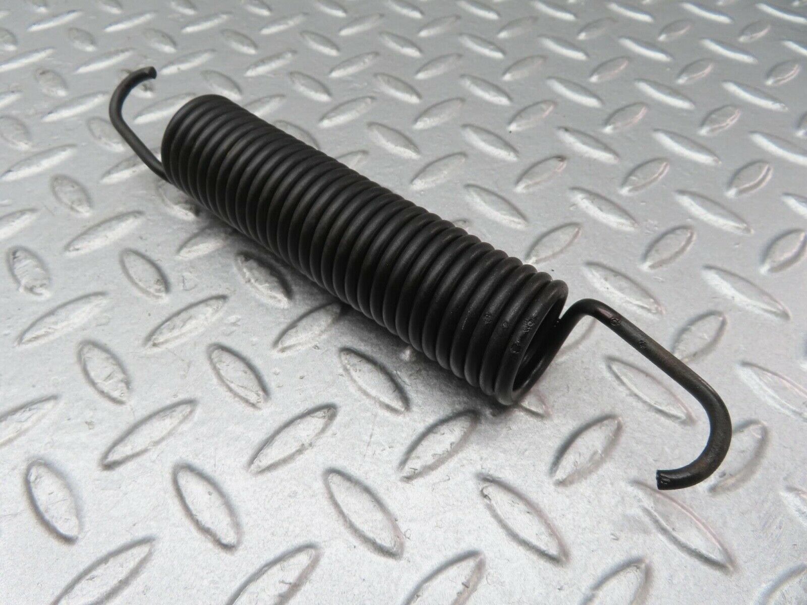 13538 Mercedes-Benz W123 200 Trunk Lid Hinge Spring