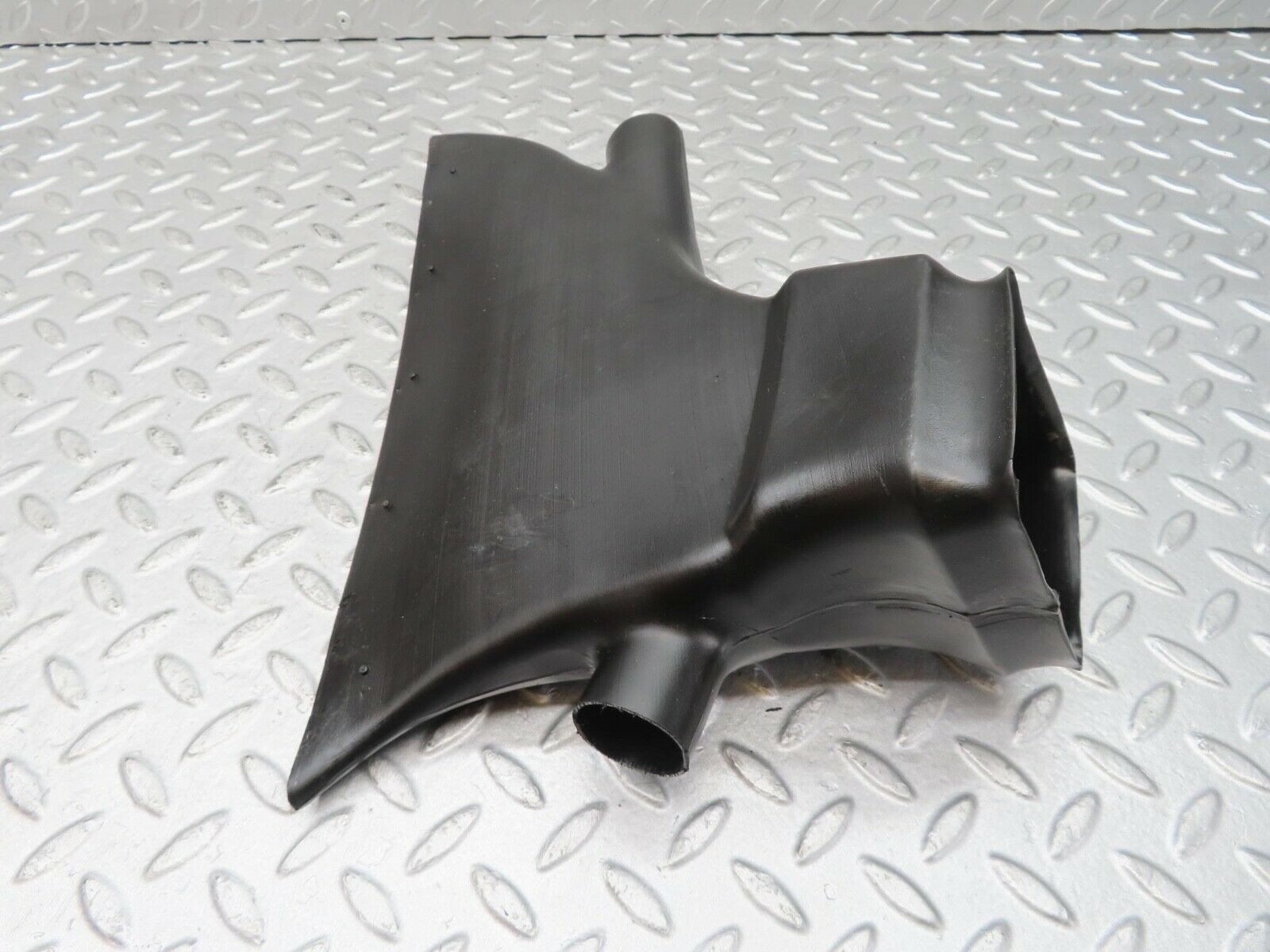 12391 Mercedes-Benz W108 280SE 3.5 Air Vent Duct Right Side