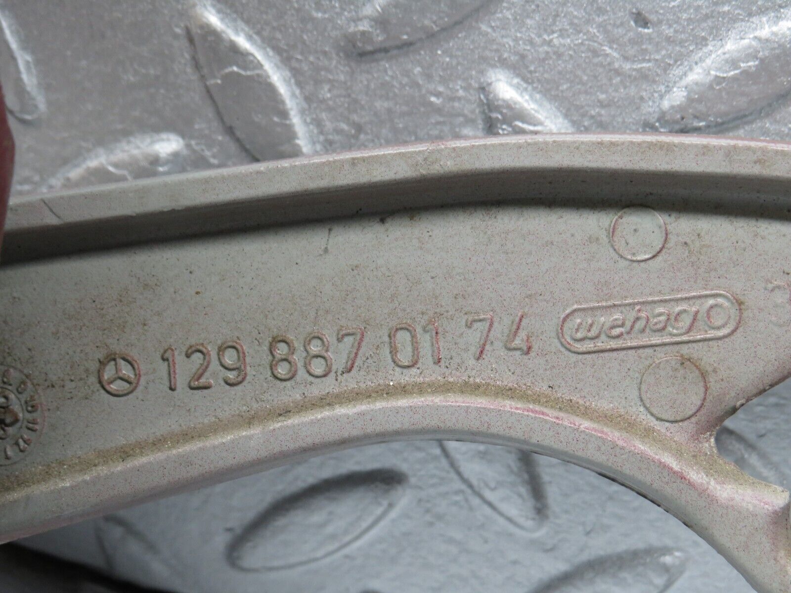 38555 Mercedes-Benz R129 280SL Coupe Bonnet Hinge Left 1298800128 1298870174