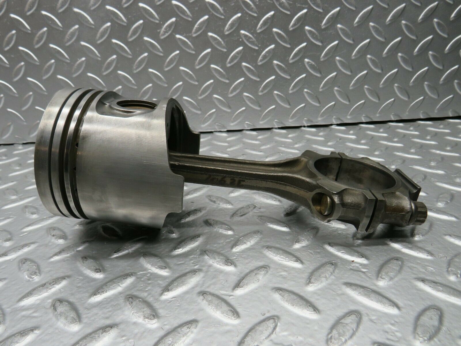 22794 Mercedes-Benz C107 450SLC Coupe Piston With Connecting Rod 92.48 mm
