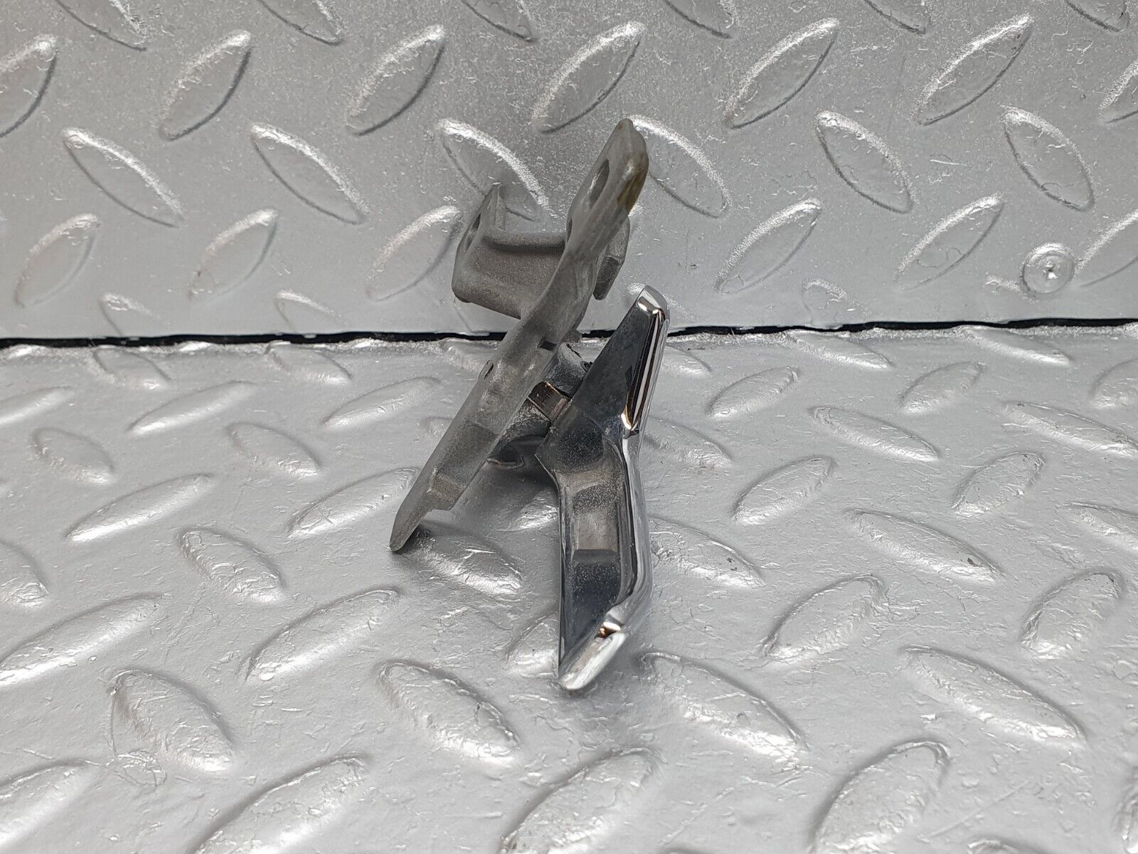 40899 Mercedes-Benz W126 300SE Right Interior Door Handle