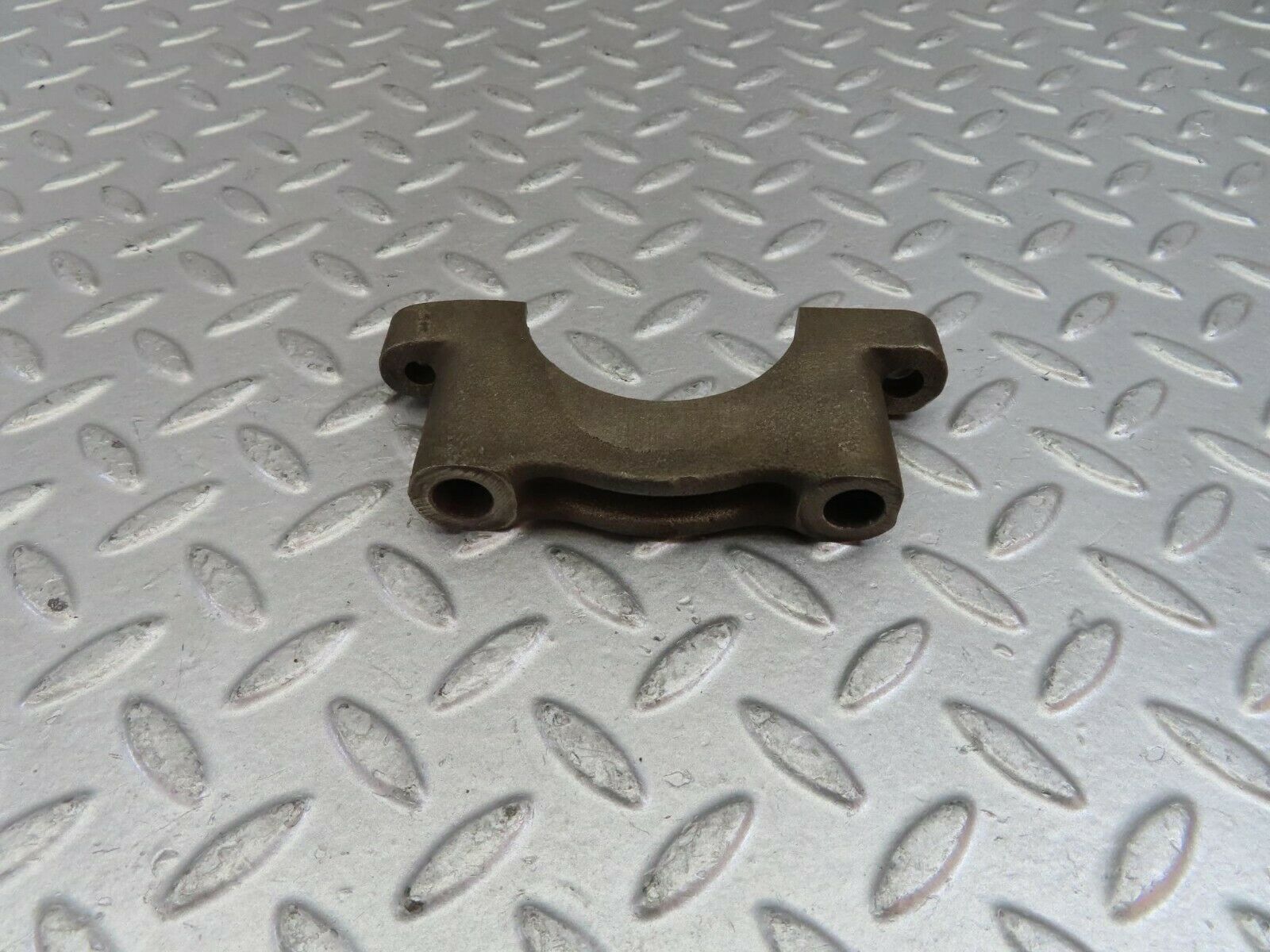 10218 Mercedes-Benz W111 220SE Crankshaft Bearing Holder Block 1800110011