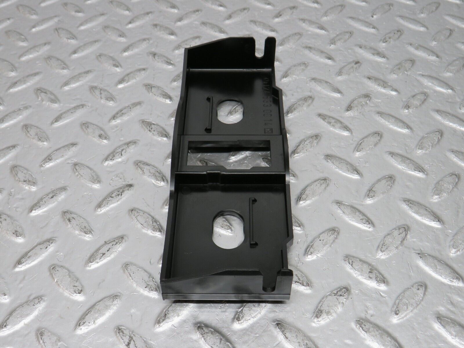 32375 Mercedes-Benz S124 300TE Heater Control Switch Holder Panel 1248330014