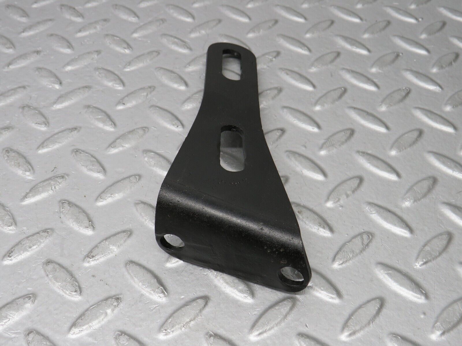 35895 Mercedes-Benz 240D OM616.912 Alternator Generator Bracket