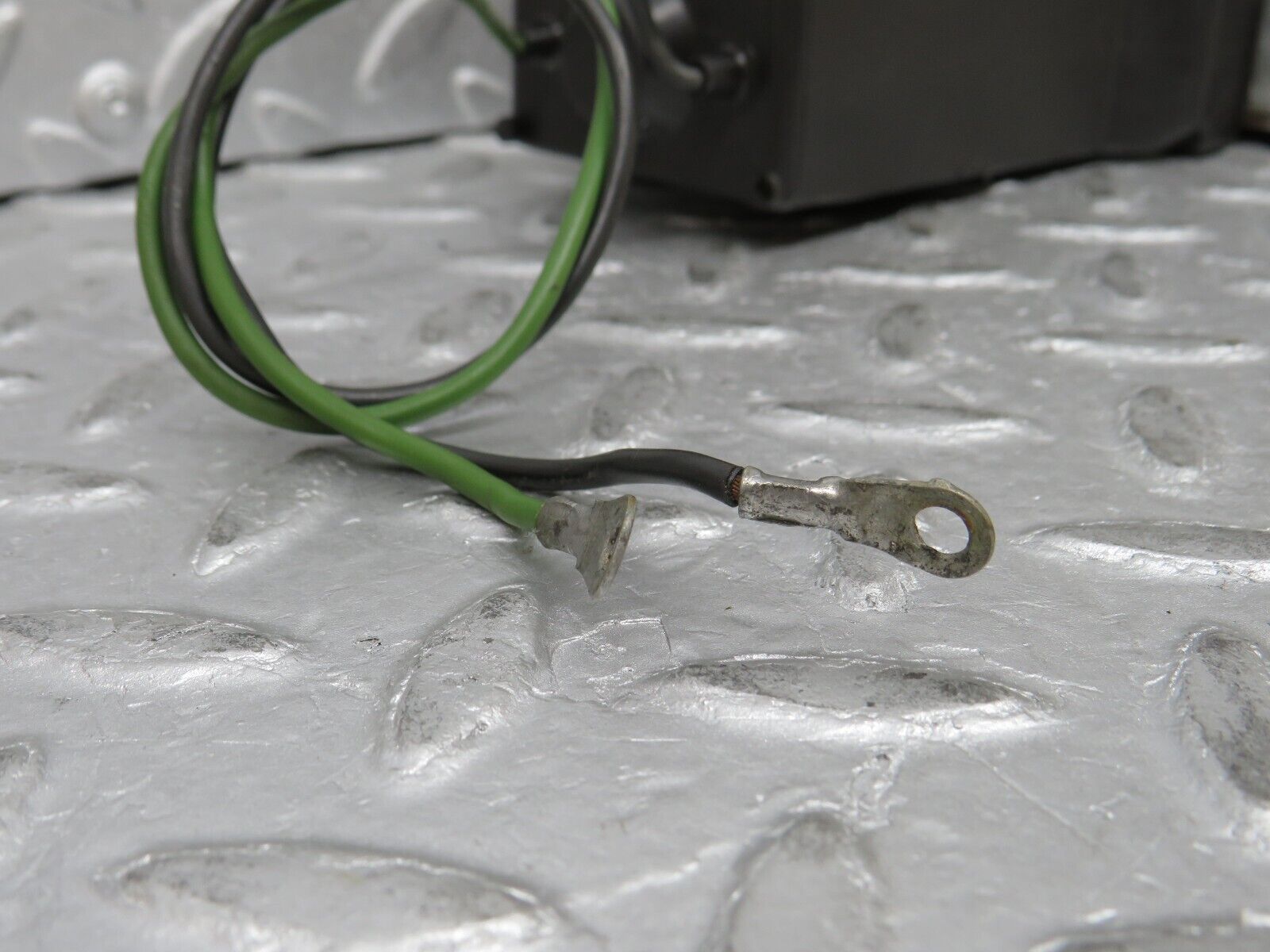 37417 Mercedes-Benz W109 300SEL Front Right Window Regulator Motor Bosch 0132001102