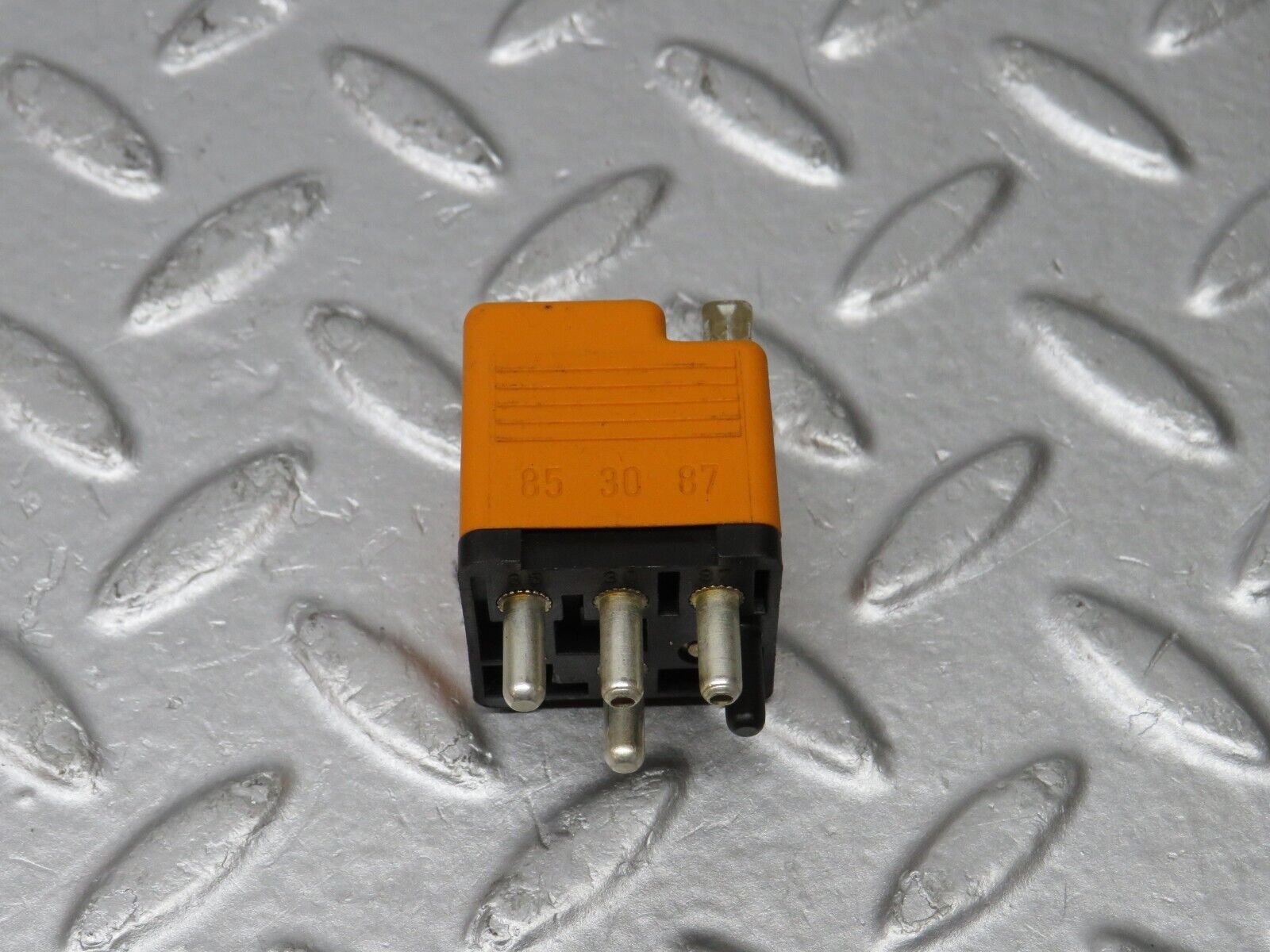 39700 Mercedes-Benz R129 320SL Coupe Overload Relay 0015429719