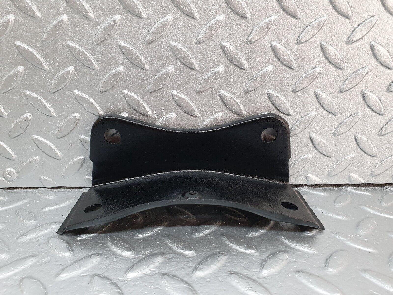 41498 Mercedes-Benz W124 200E Cardan Shaft Prop Shaft Support