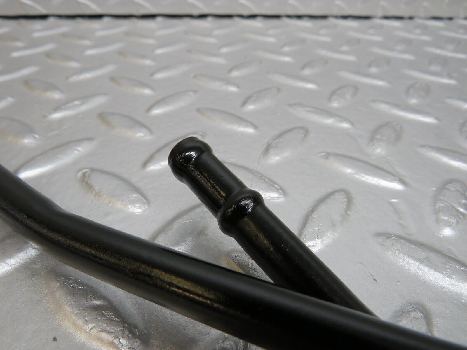 34649 Mercedes-Benz C126 380SEC Coupe Engine Oil Cooling Pipe