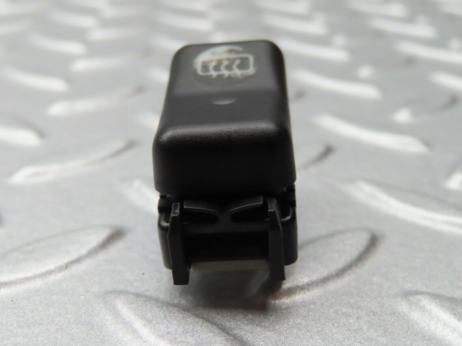 5346 Mercedes-Benz W124 230E Rear Windscreen Defroster Switch 1298207410