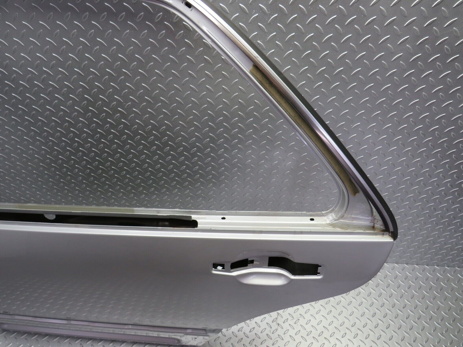 24778 Mercedes-Benz W140 SEL320 LWB Rear Left Door