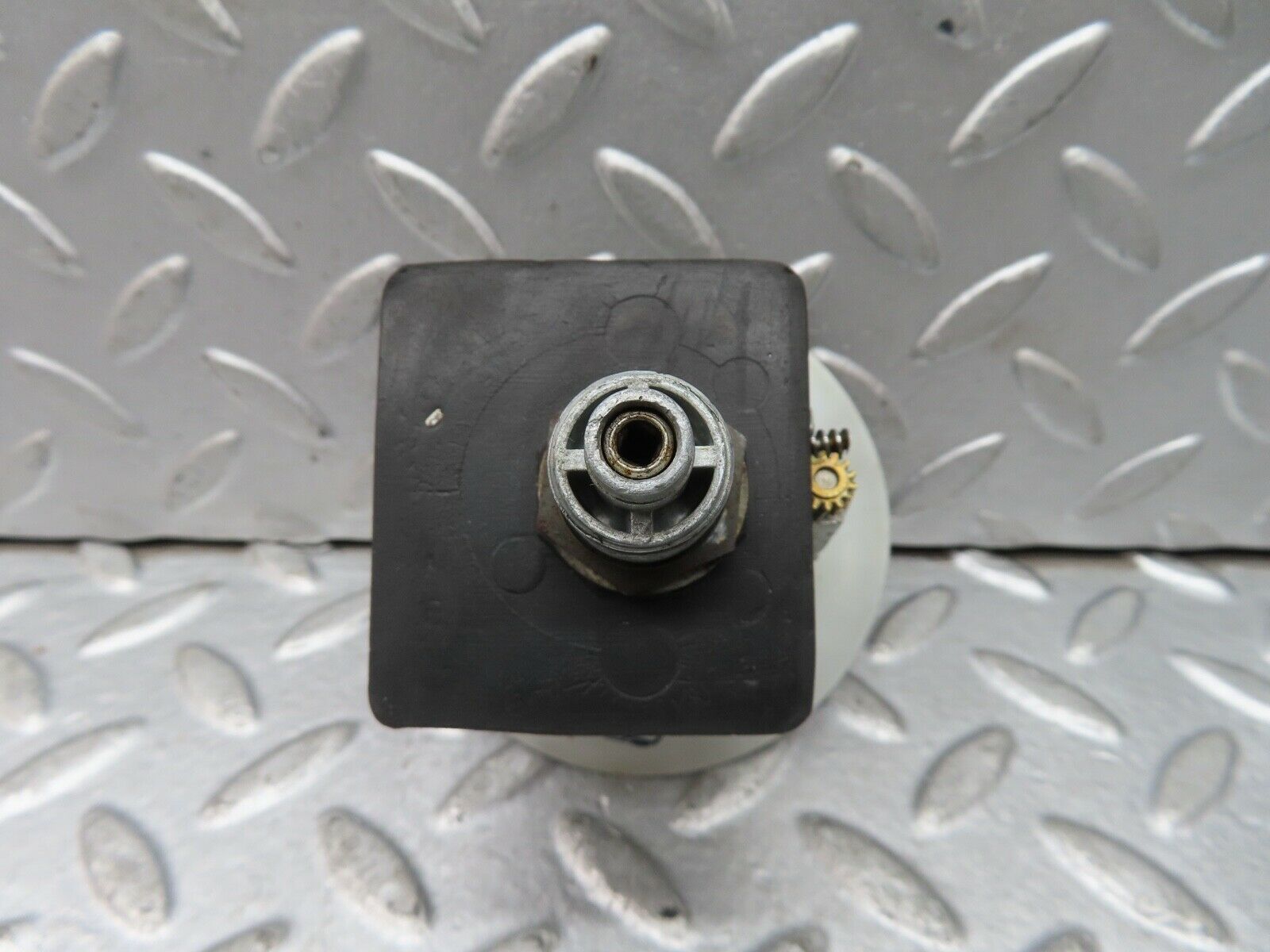 18984 Mercedes-Benz W121 190b Ponton Speedometer VDO 1215420101