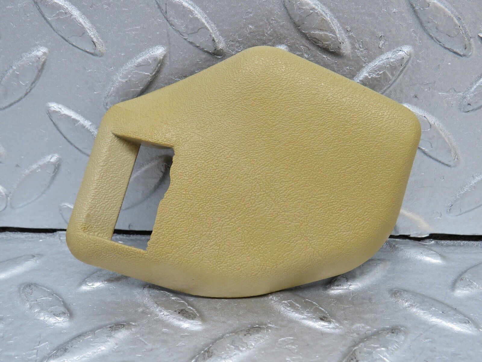 37058 Mercedes-Benz C126 420SEC Coupe Seat Belt Runner Cover Right Beige 1268681039