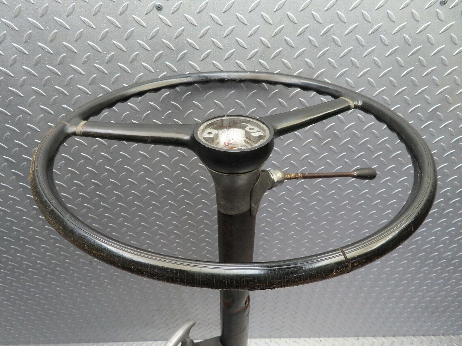 19022 Mercedes-Benz W120 W121 Ponton Steering Column With Steering Wheel