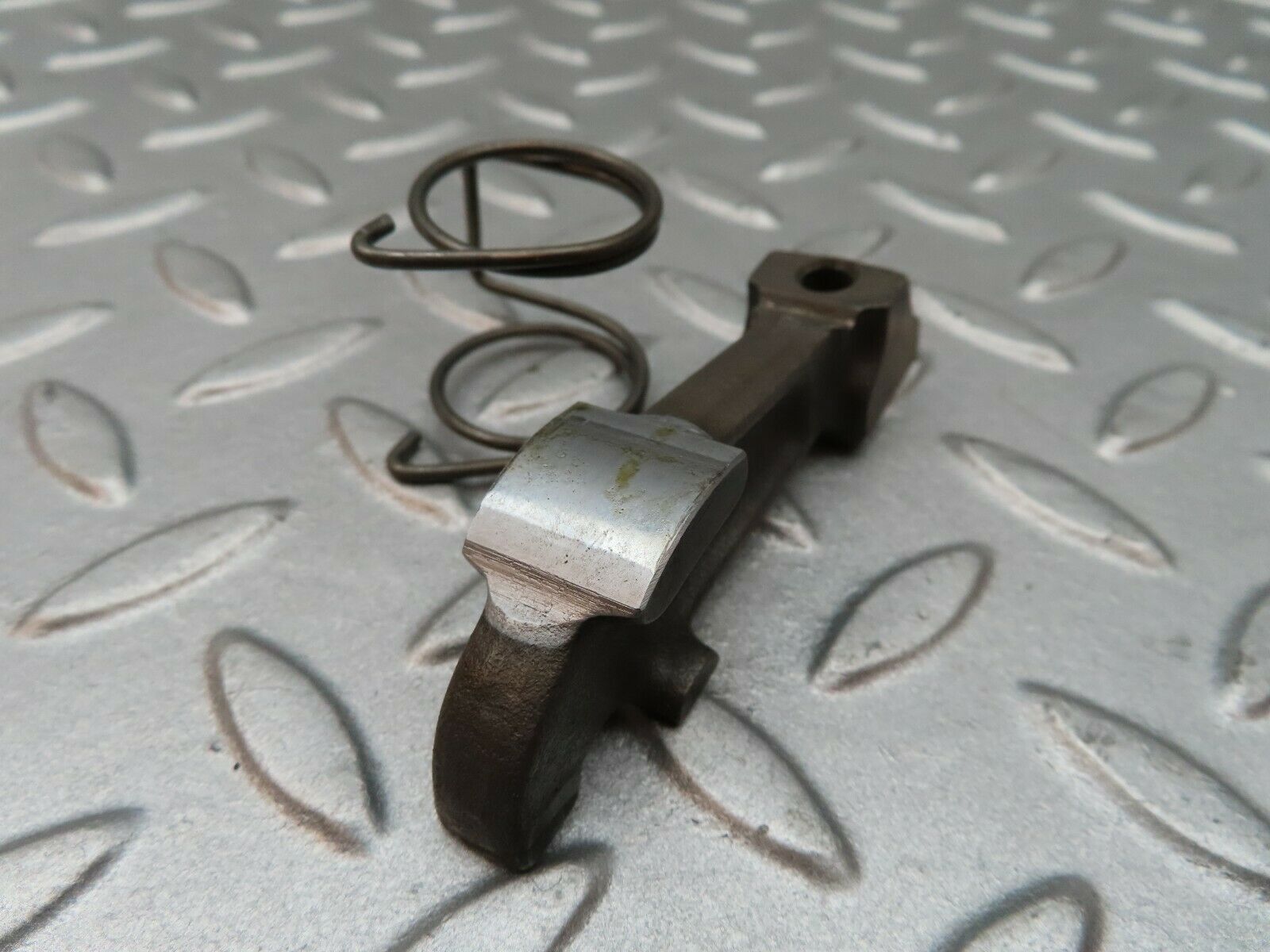 3537 Mercedes-Benz W108 280SE Valve Rocker Arm With Retaining Spring