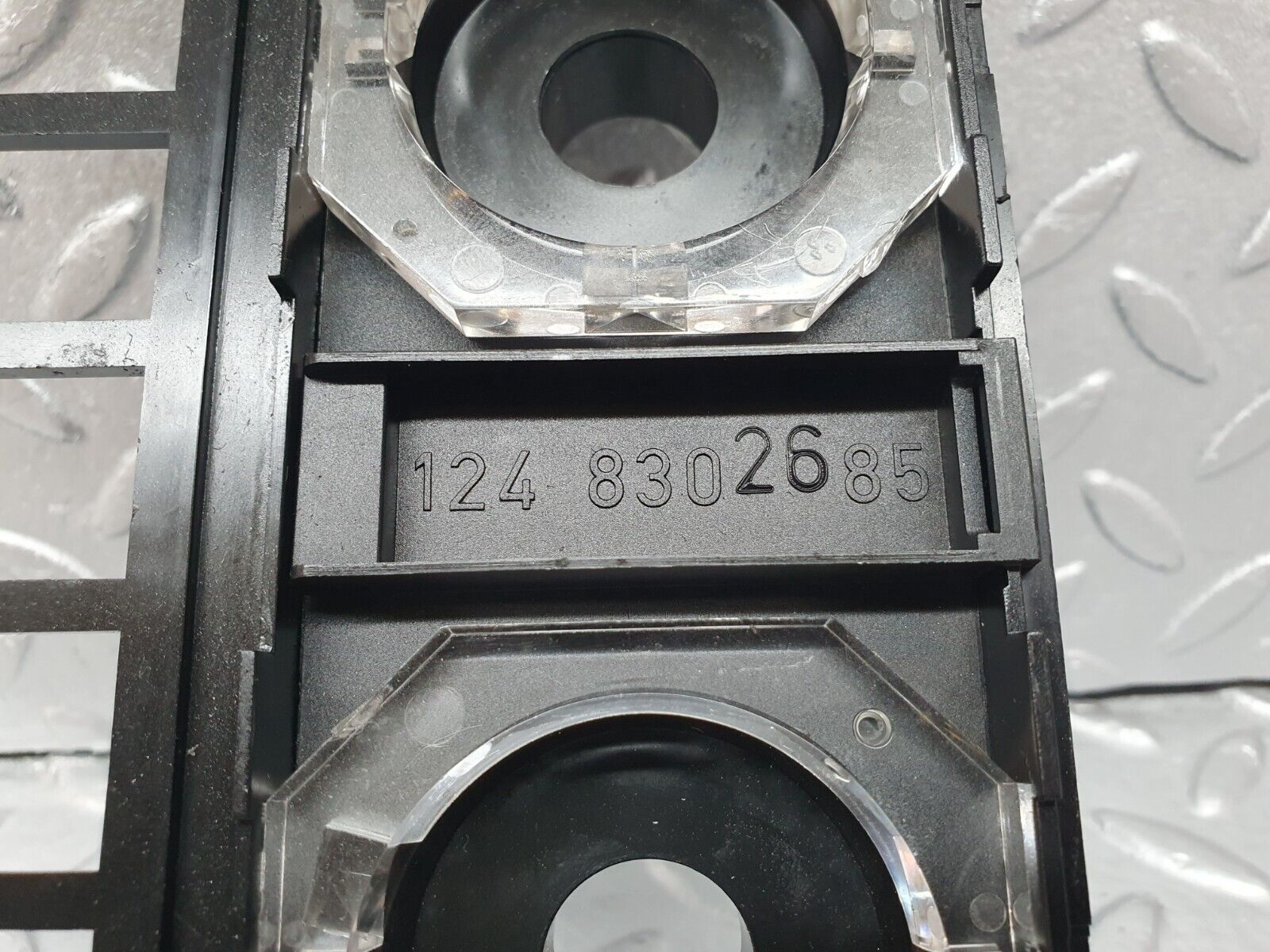 41464 Mercedes-Benz W124 200E Heater Control Unit Panel 1248302685