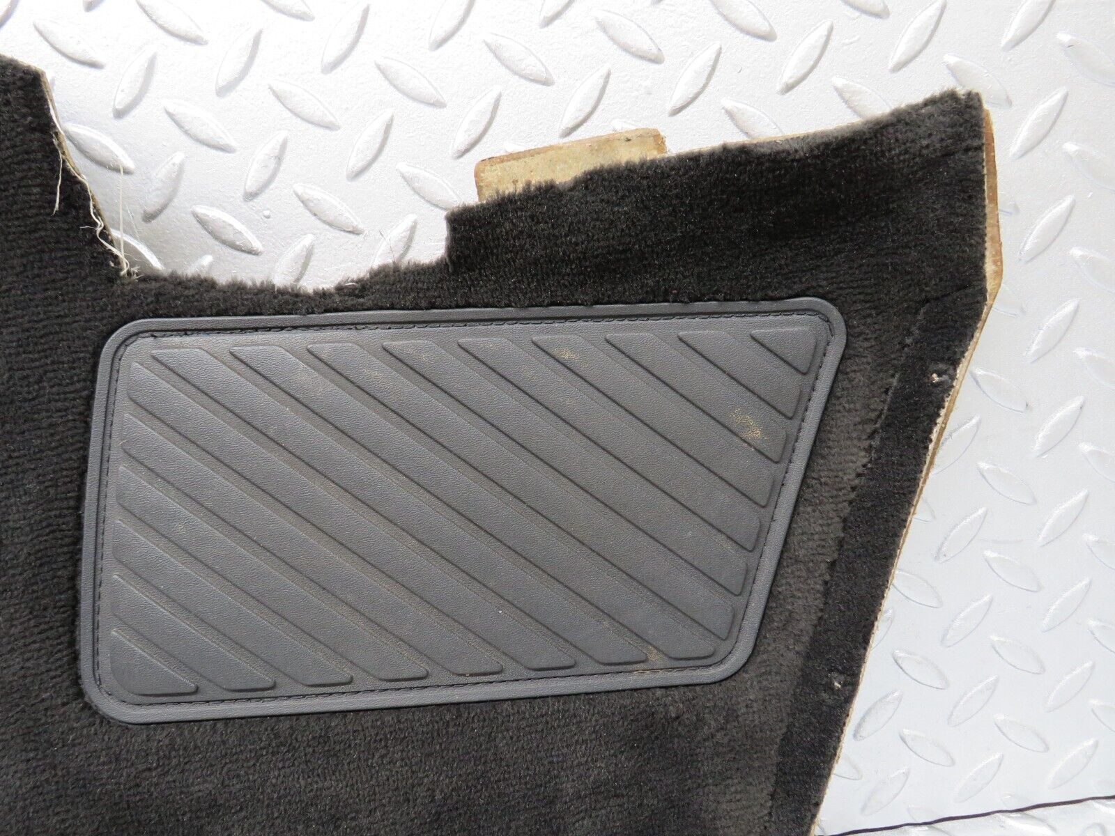 37935 Mercedes-Benz A124 320E Cabriolet Centre Console Carpet Right Side Black