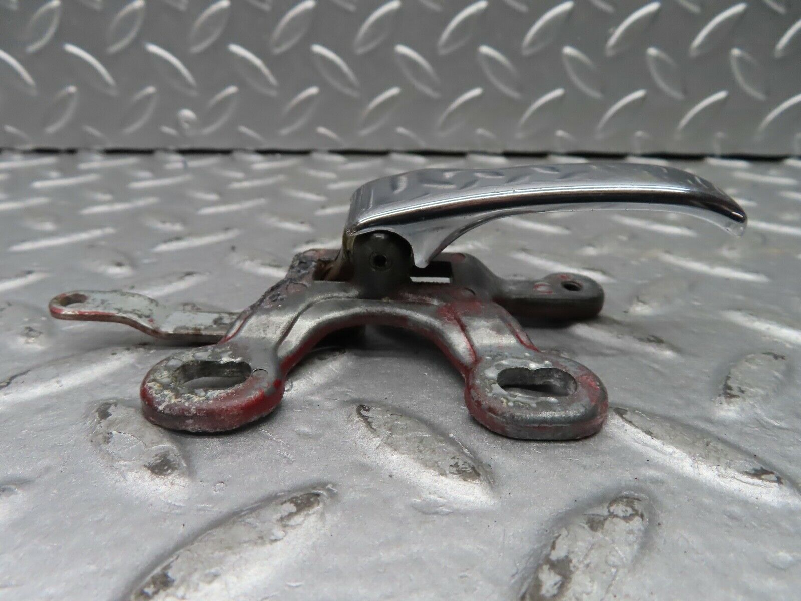 20244 Mercedes-Benz W114 280CE Coupe Left Interior Door Handle 1107660319