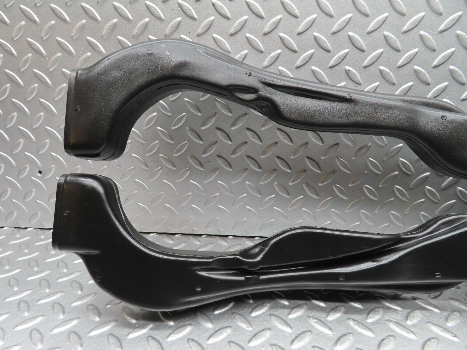 19592 Mercedes-Benz C140 CL420 Coupe Rear Air Duct 1408312346