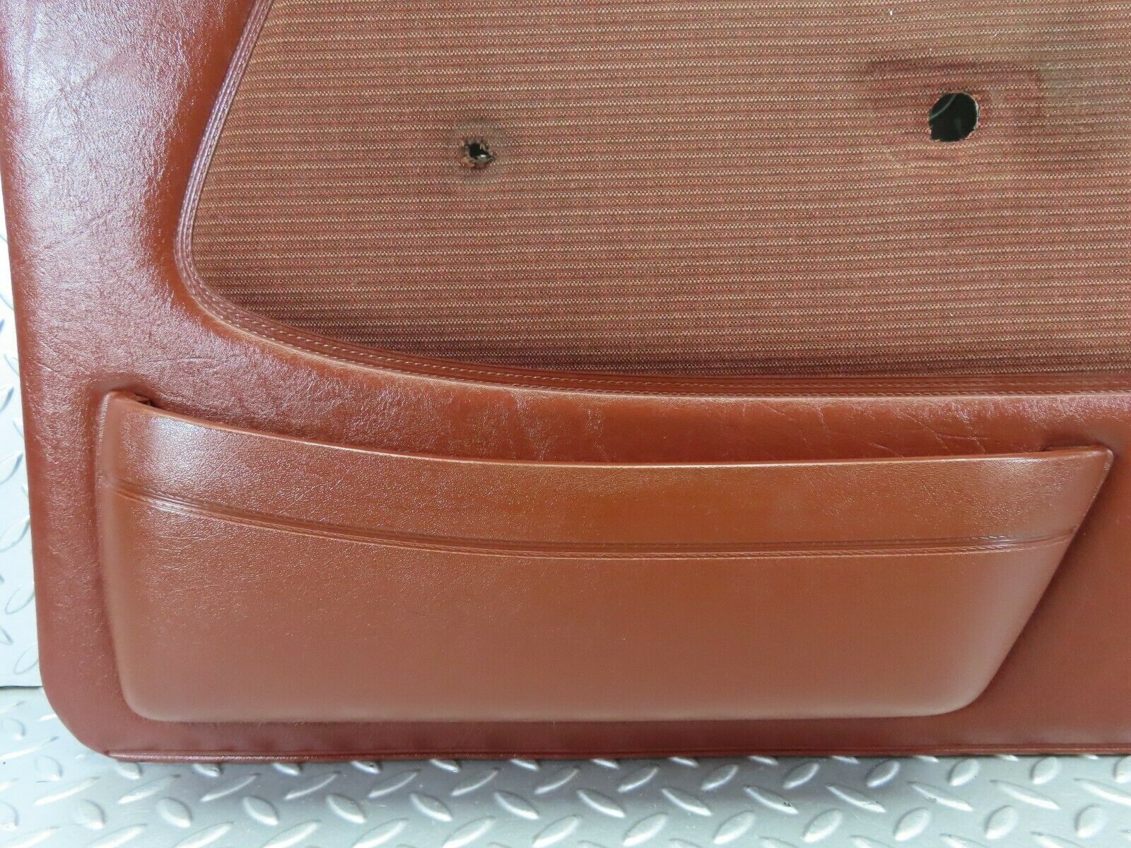 7602 Mercedes-Benz S123 230TE Wagon Front Right Door Card