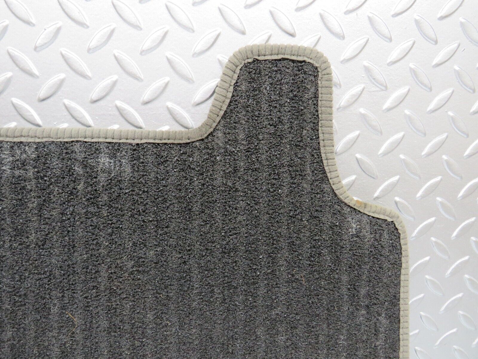 32336 Mercedes-Benz S124 300TE Wagon Rear Right Floor Carpet Mat Grey