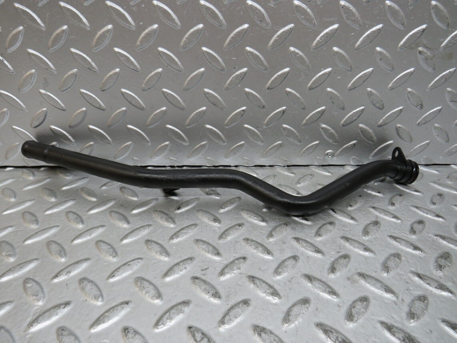 29130 Mercedes-Benz C124 320CE Coupe Water Cooling Pipe