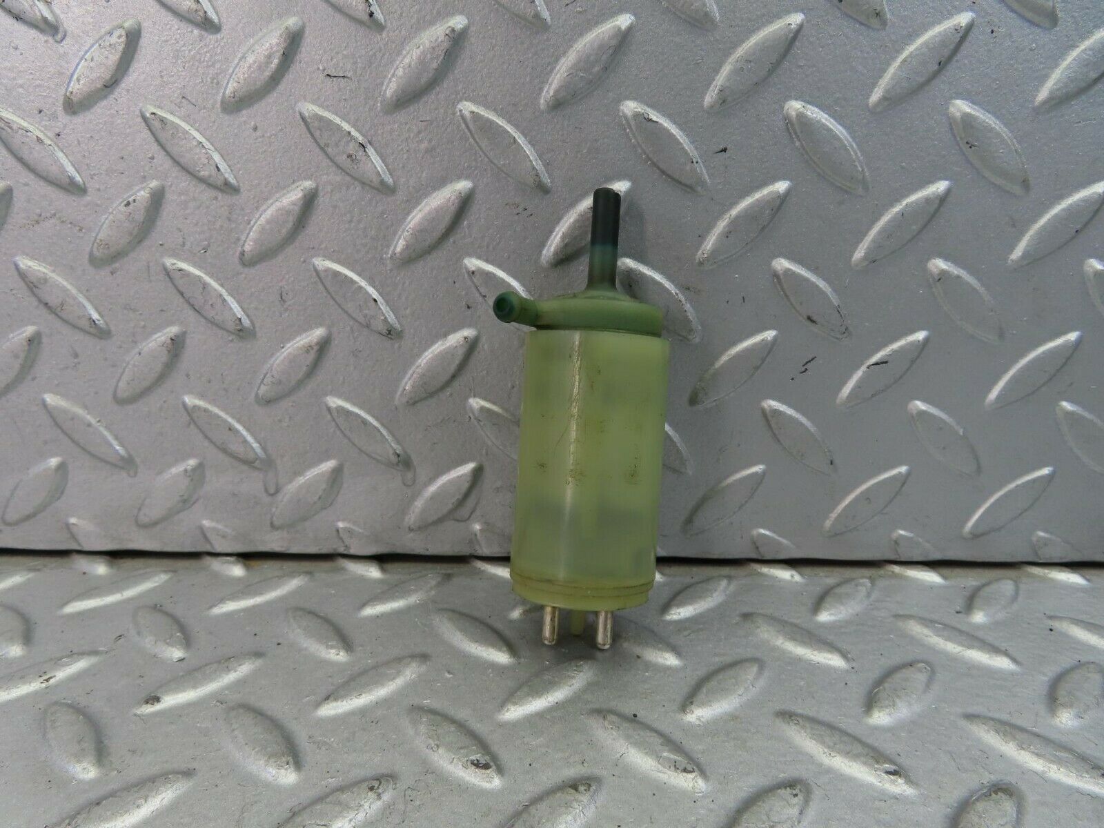 9771 Mercedes-Benz C123 280CE Coupe Windscreen Washer Pump