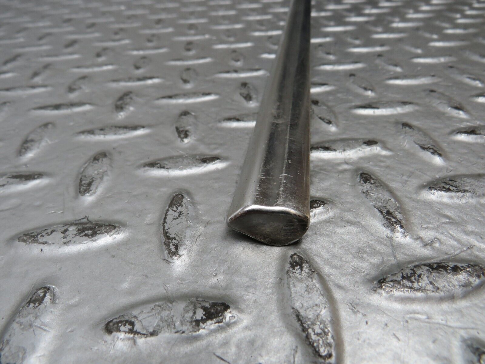 28882 Mercedes-Benz W123 230E Rear Left Door Chrome Moulding Trim