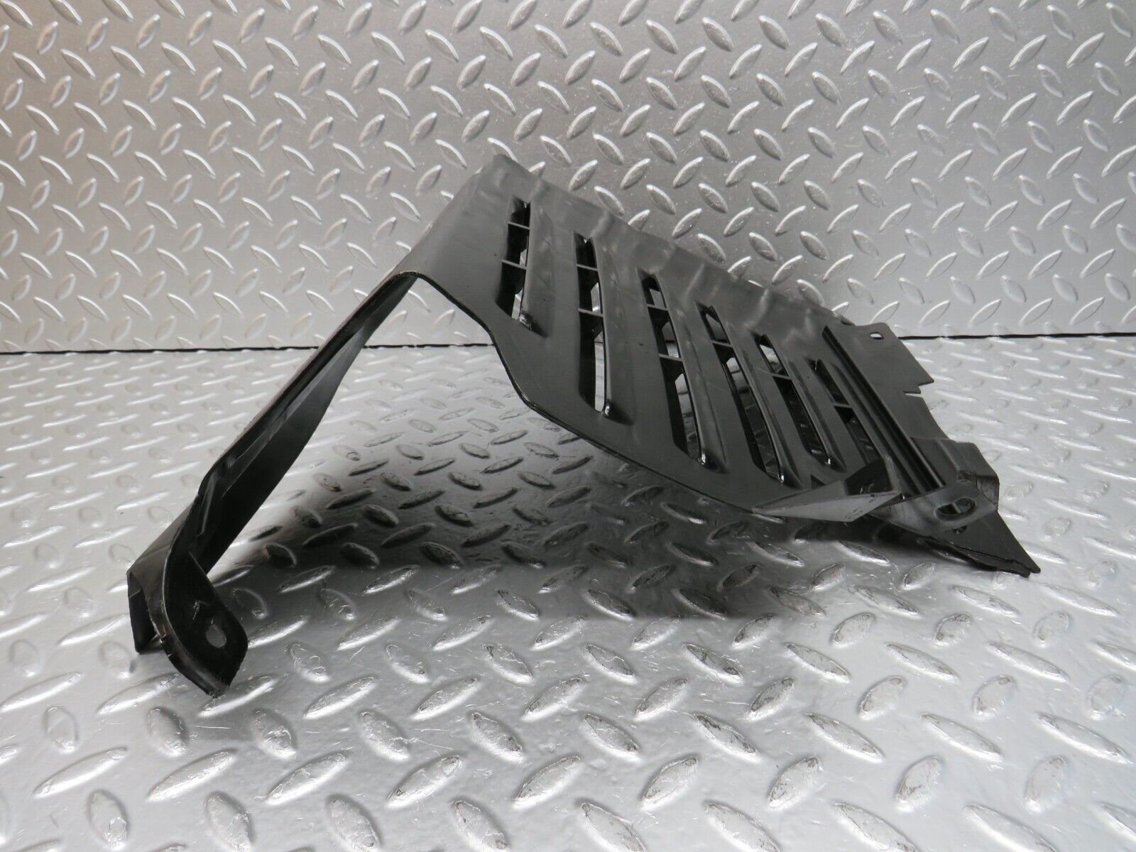 32362 Mercedes-Benz S124 300TE Wagon Mudguard Panel Left Side 1248840335