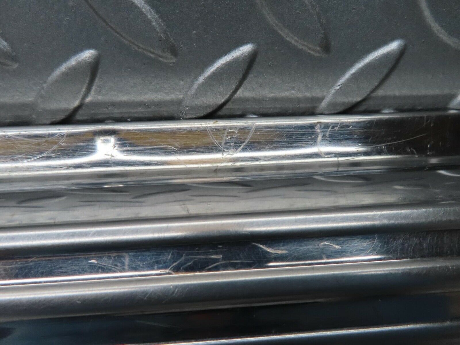 16756 Mercedes-Benz C107 380SLC Left Door Sill Chrome